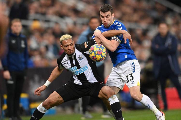 法甲巅峰对决！榜首王者主场迎战劲旅，卫冕冠军能否延续不败神话？