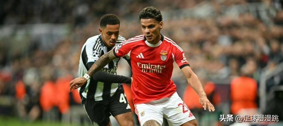 随着0-3惨败+穆里尼奥2连败,欧冠最新积分榜:本菲卡要做副班长